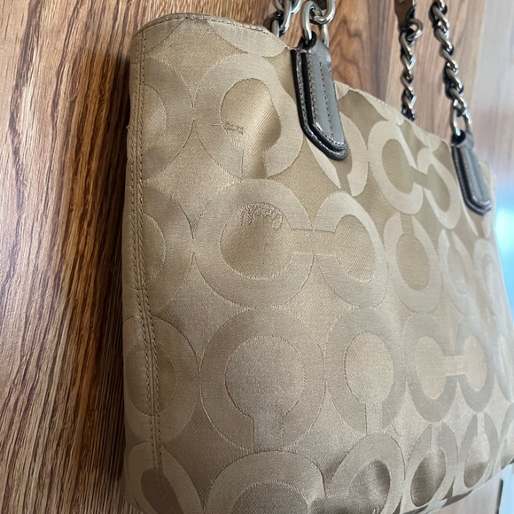 Coach Handbag - Picture 3 of 7